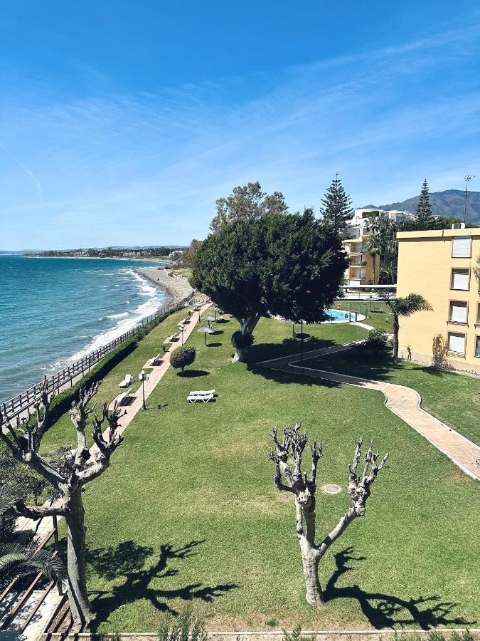 Lovely New Studio 77 Estepona Bagian luar foto